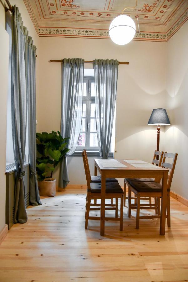 Erst Guest House Атина Екстериор снимка