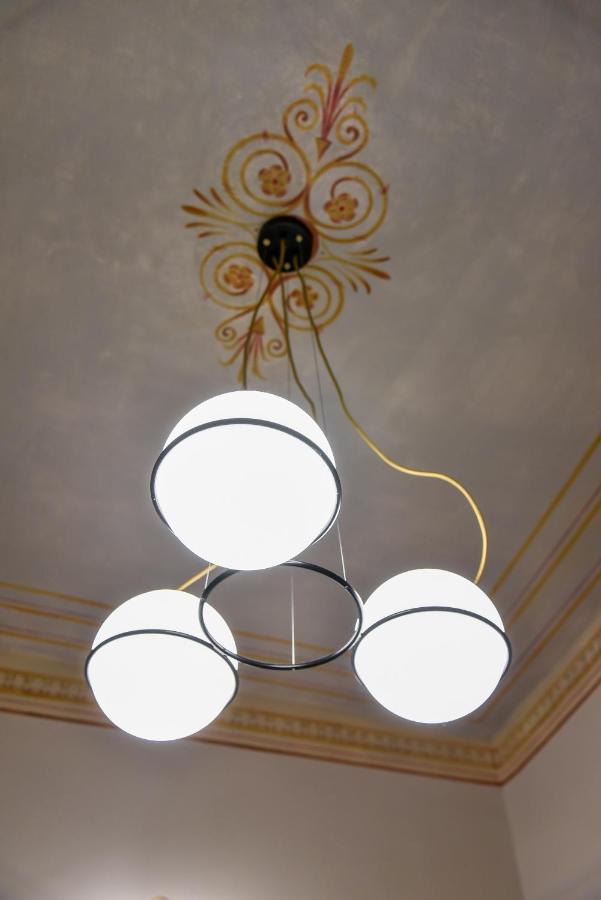 Erst Guest House Атина Екстериор снимка