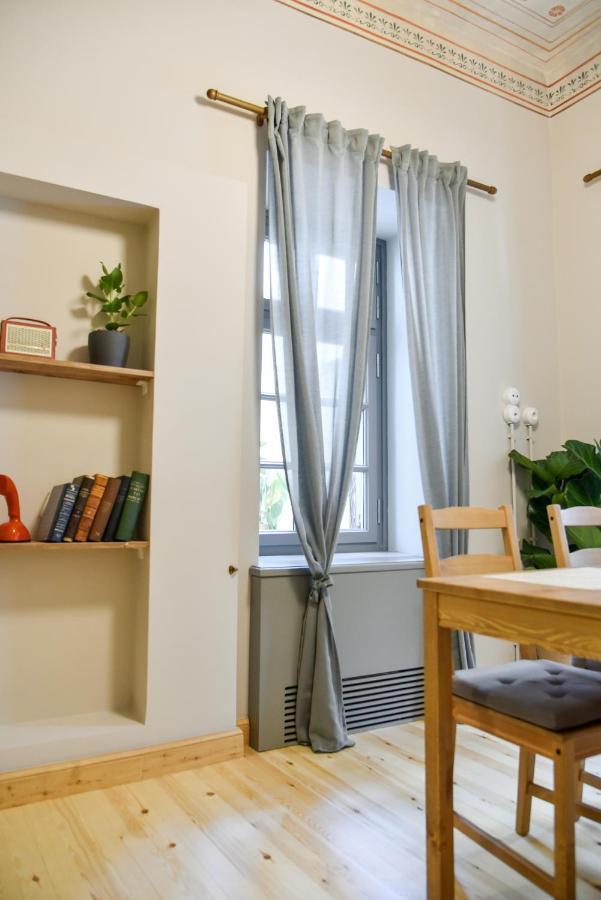 Erst Guest House Атина Екстериор снимка