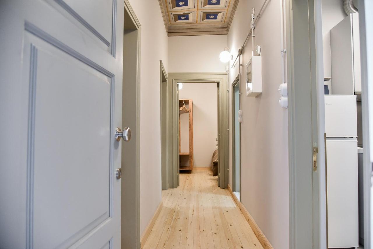 Erst Guest House Атина Екстериор снимка