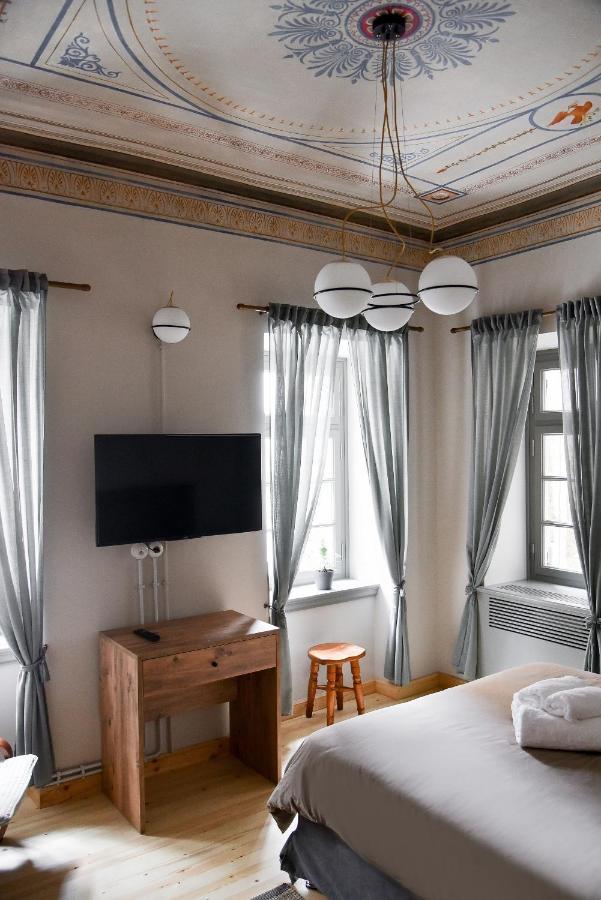 Erst Guest House Атина Екстериор снимка