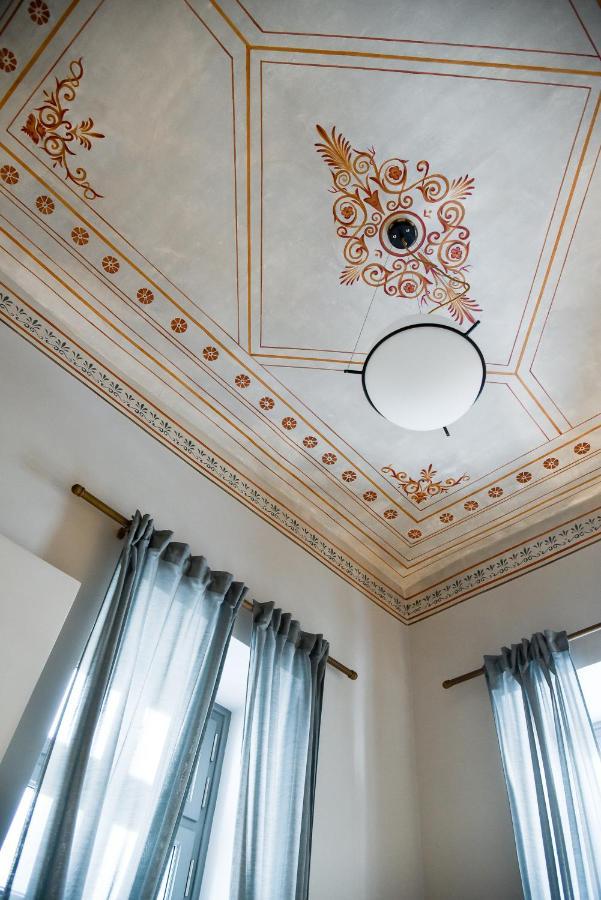 Erst Guest House Атина Екстериор снимка