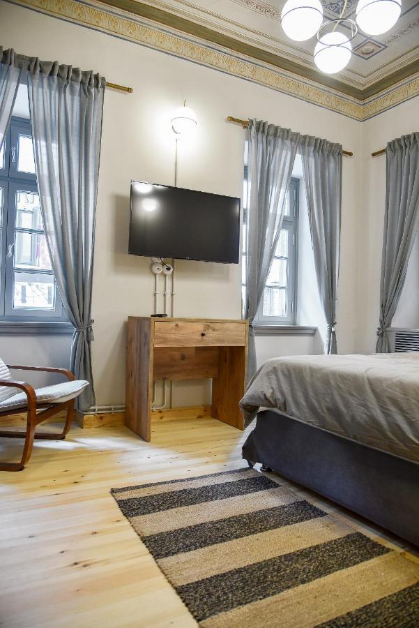 Erst Guest House Атина Екстериор снимка