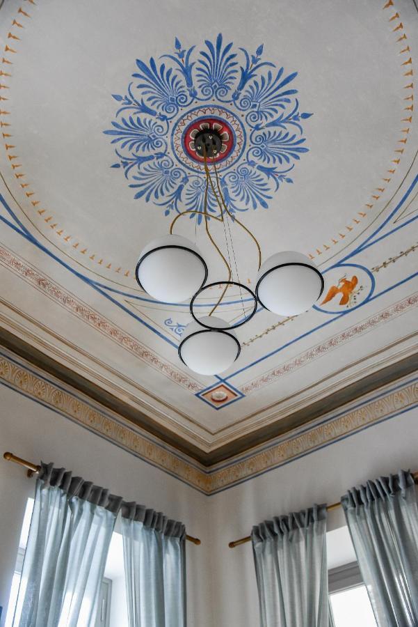 Erst Guest House Атина Екстериор снимка