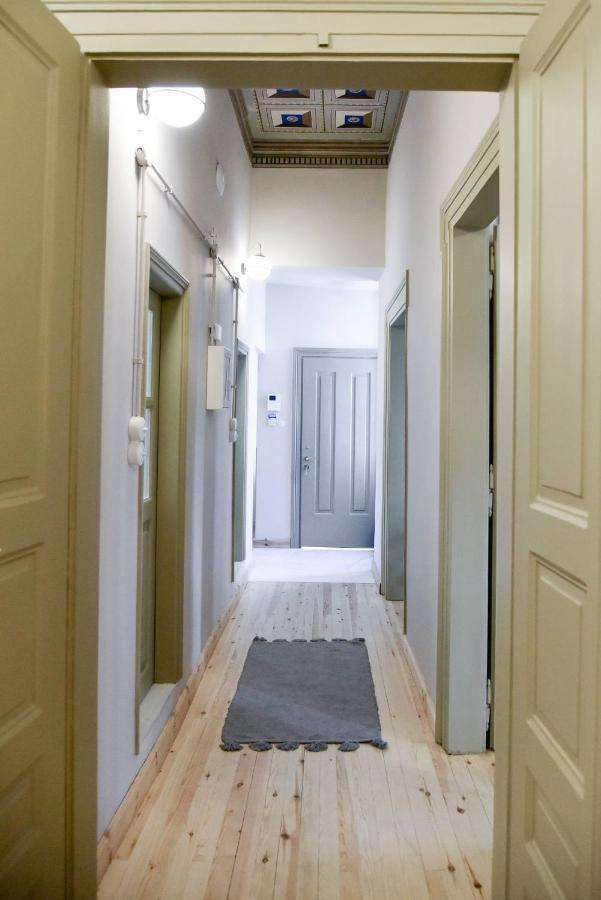 Erst Guest House Атина Екстериор снимка